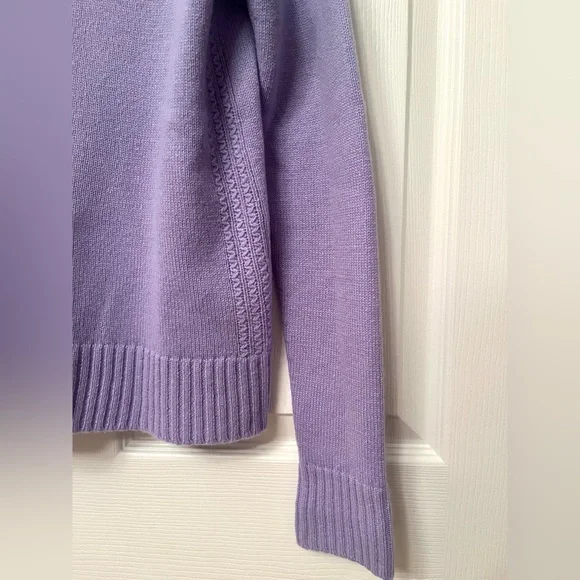 Women’s Autumn Cashmere Lilac Crewneck Sweater - Medium - Picture 3 of 9